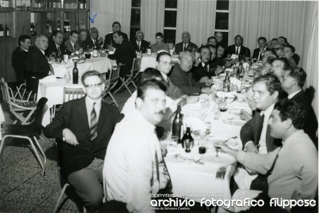 1967 pranzo con l'amministrazione comunale e tutti i dipendenti-21